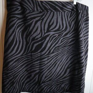 Studio Work Woman 16W Black Gray Zebra Print Soft Stretchy Pencil Skirt